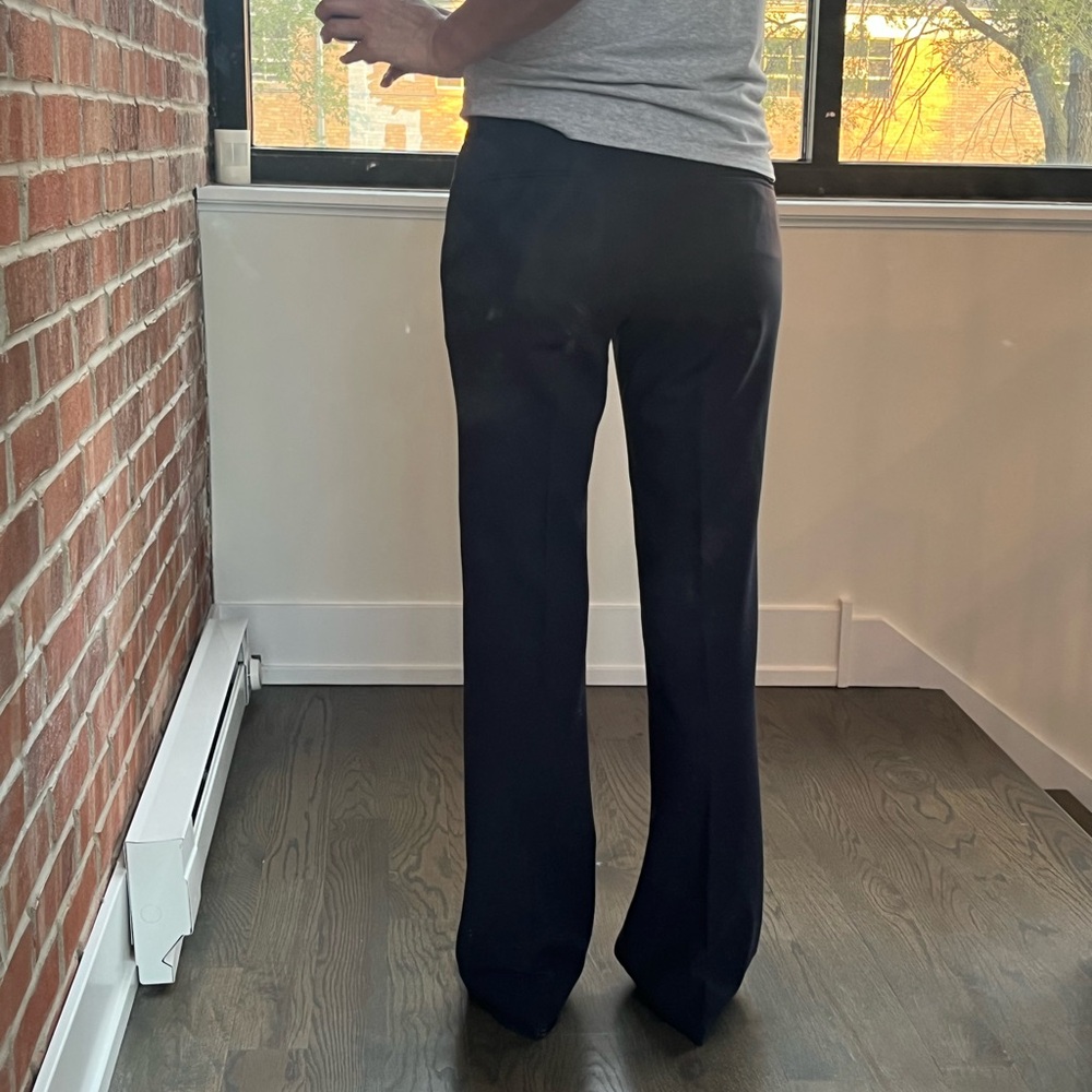 Theory women’s navy suit - Picture 3 of 3